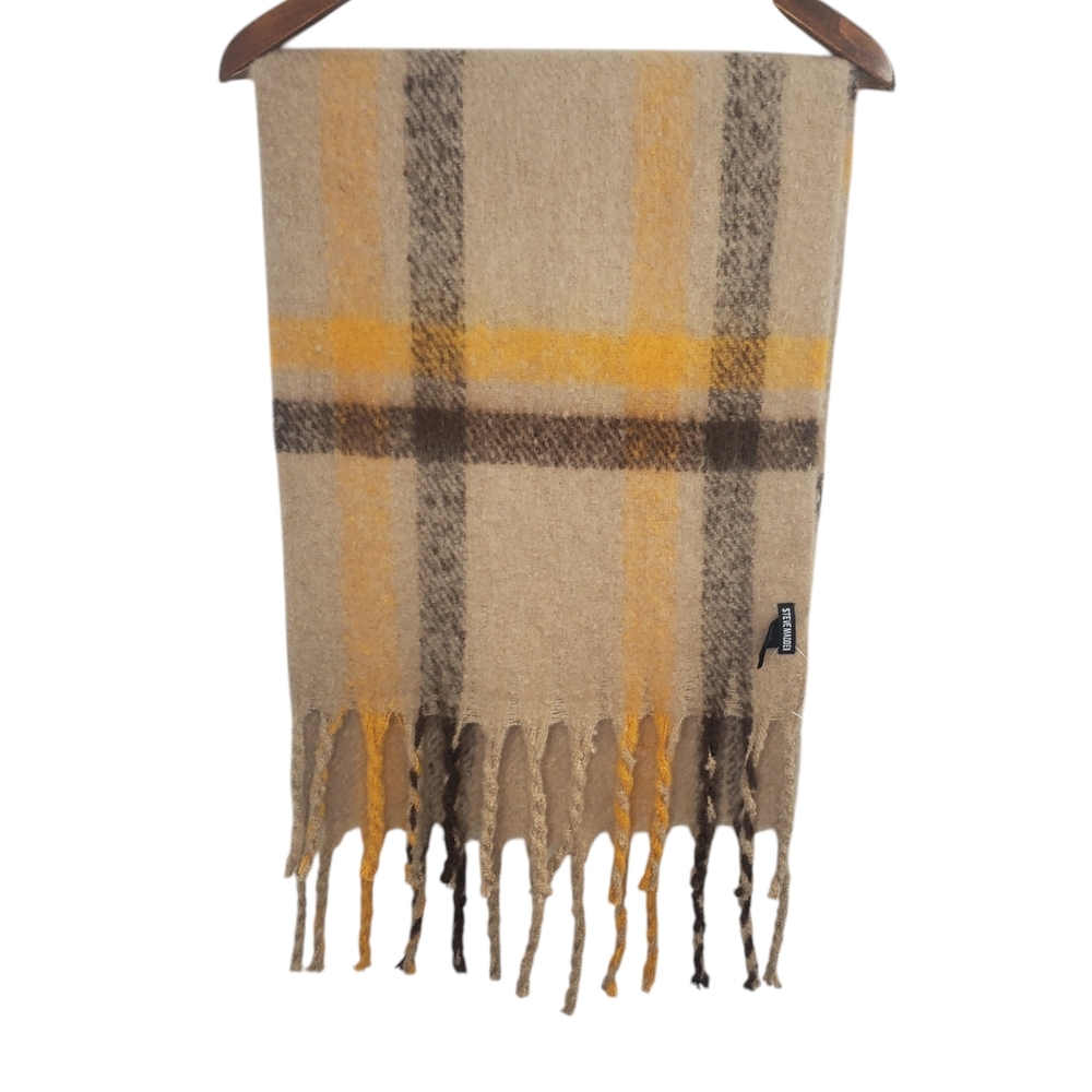 Steve Madden Tan Plaid blanket scarf